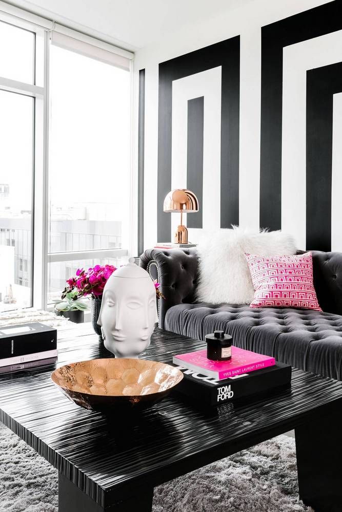 Black and White Decor